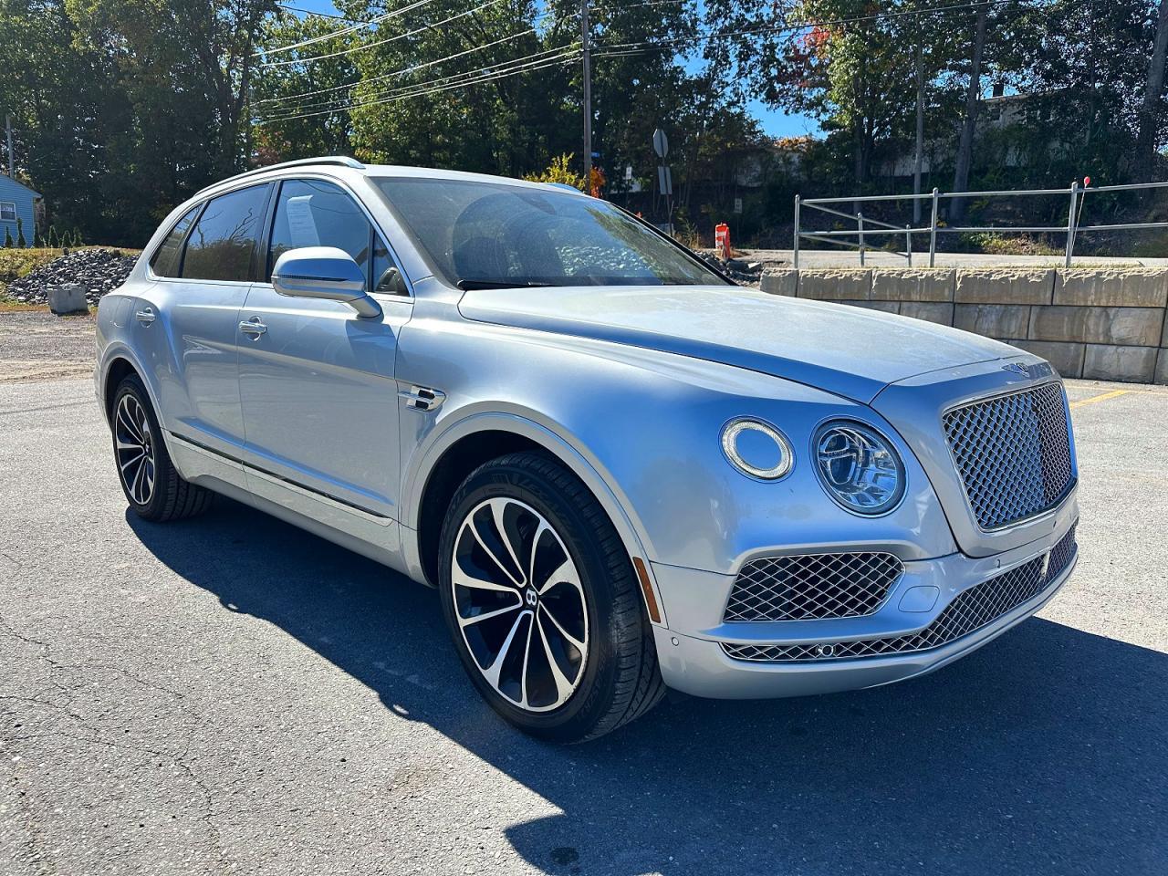 2017 Bentley Bentayga - Image 4