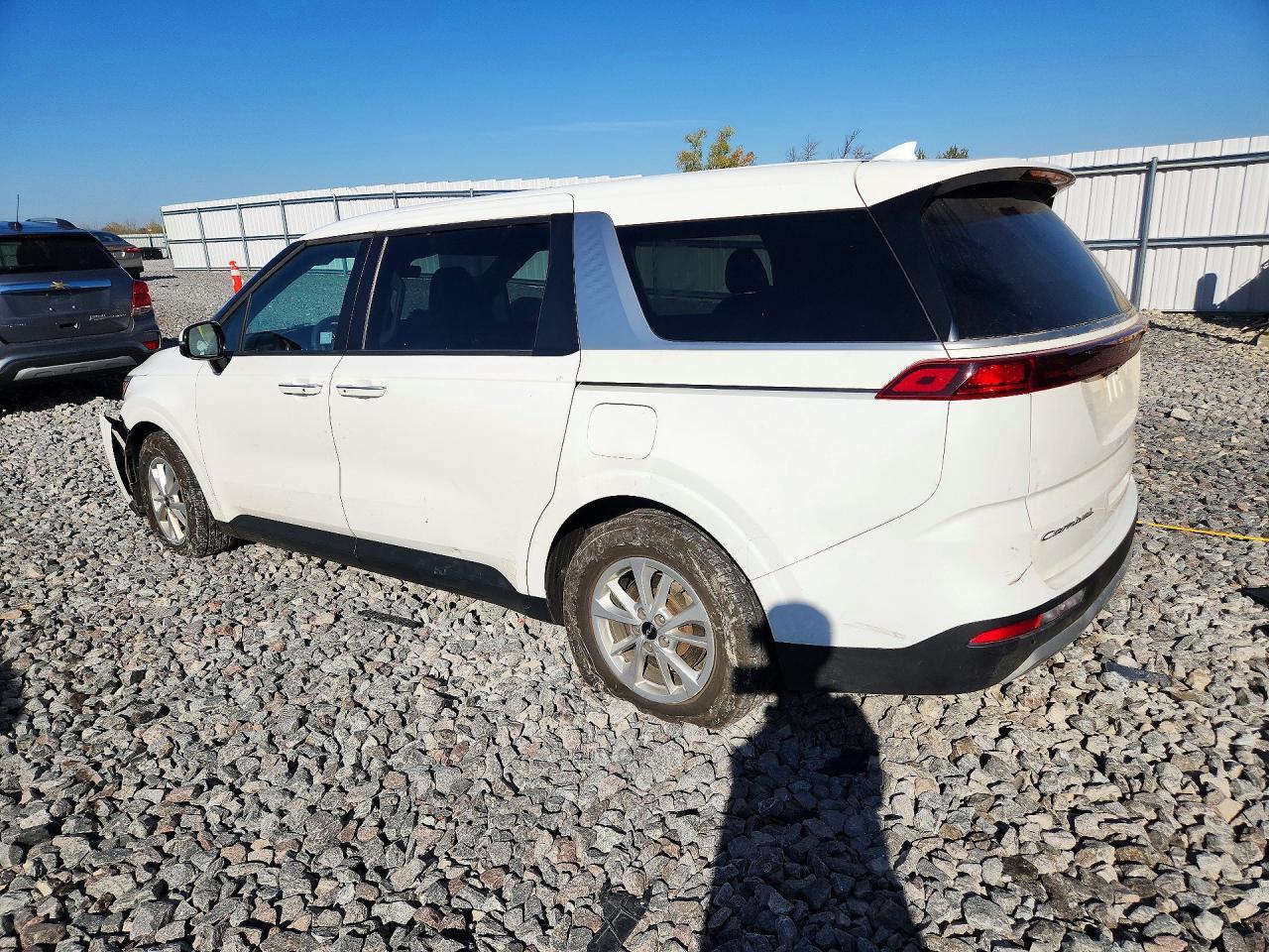 2022 Kia Carnival Lx - Image 2