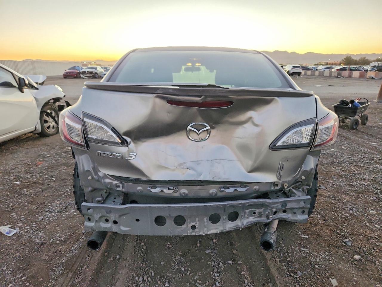2010 Mazda 3 S - Фото 6