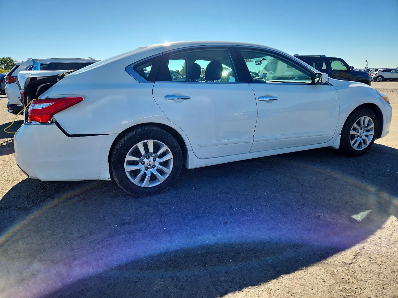 2016 Nissan Altima 2.5 S - Image 3