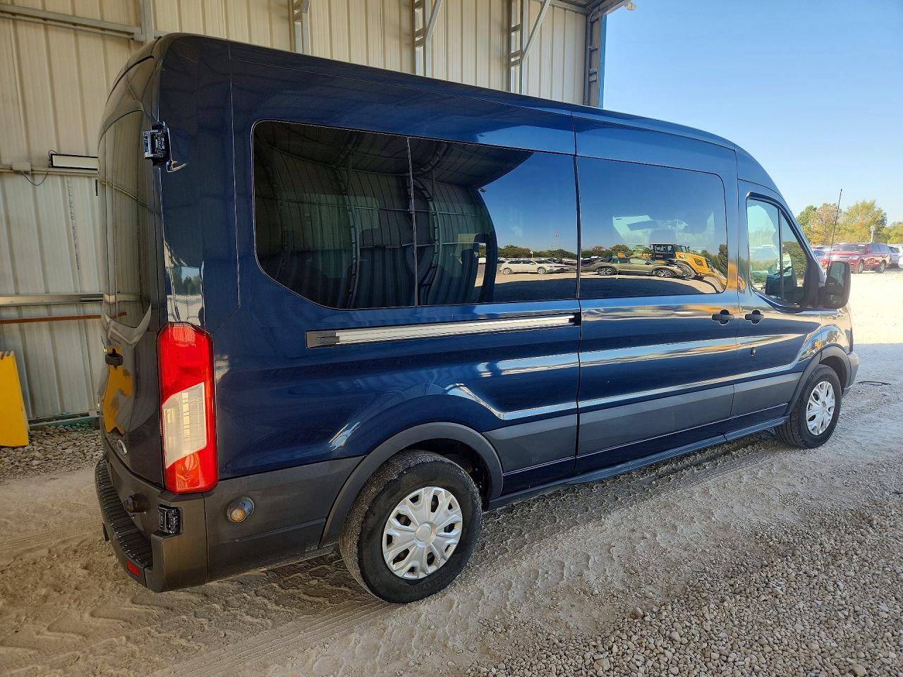2015 Ford Transit T-350 - Image 3