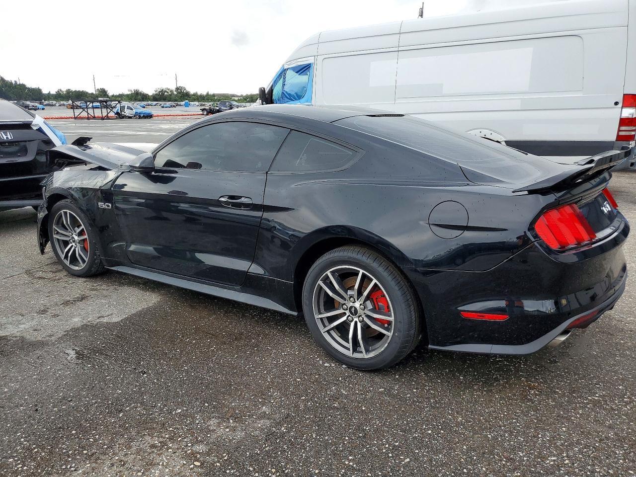 2017 Ford Mustang Gt - Фото 2