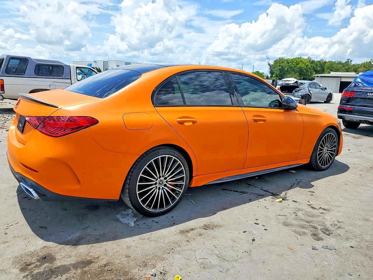 2023 Mercedes-Benz C 300 - Фото 3