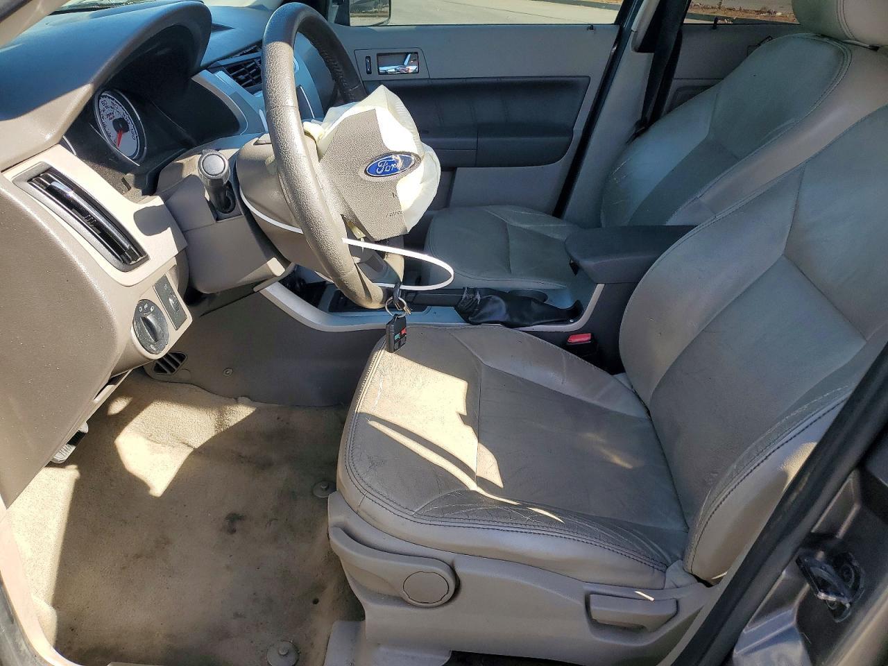 2010 Ford Focus Sel - Image 7