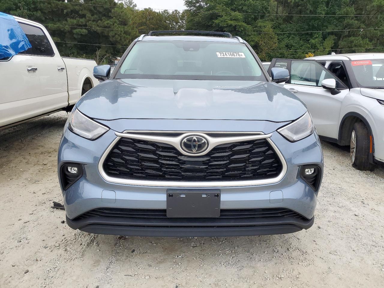 2021 Toyota Highlander Xle - Image 5