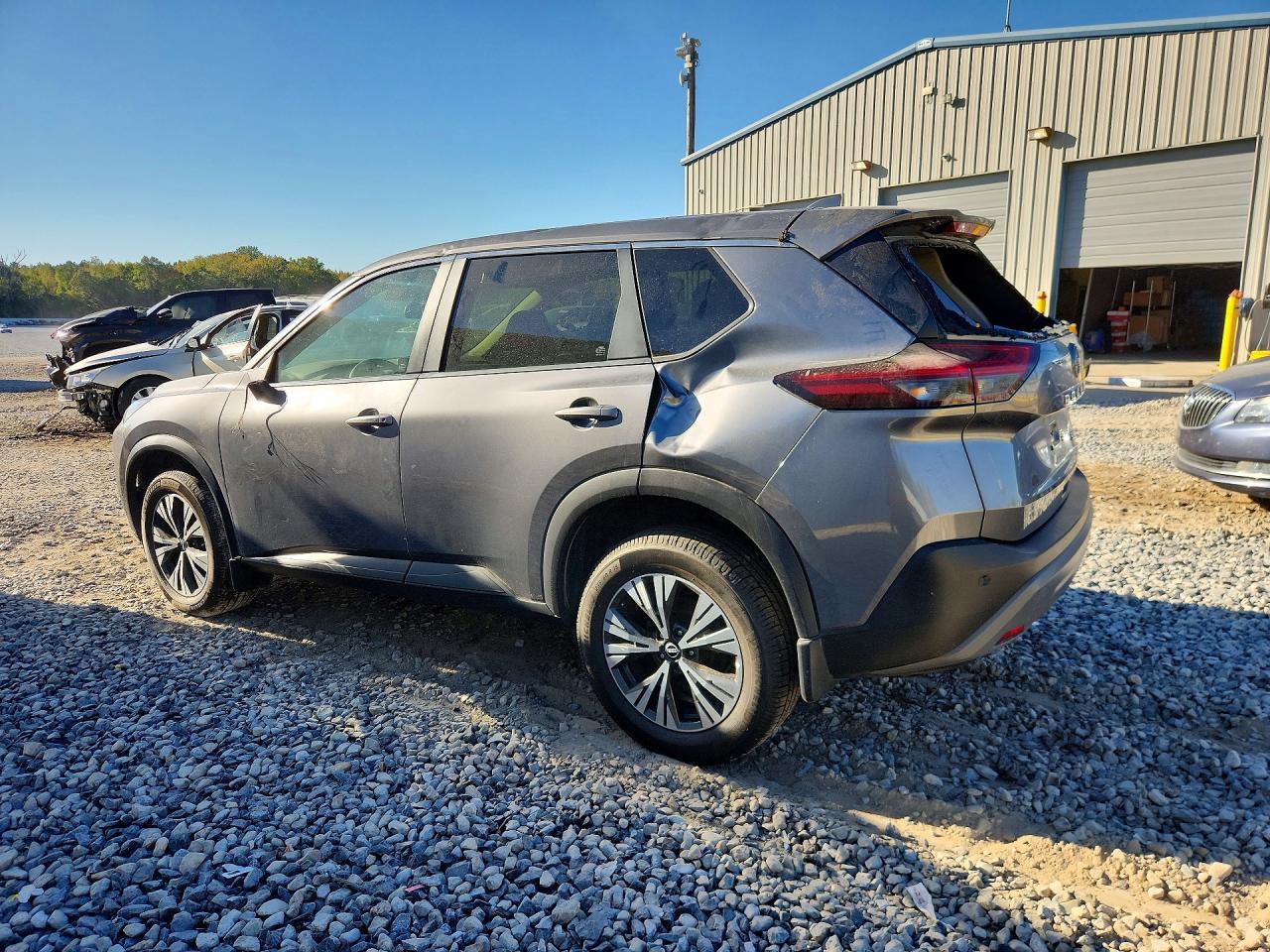 2023 Nissan Rogue Sv - Фото 2