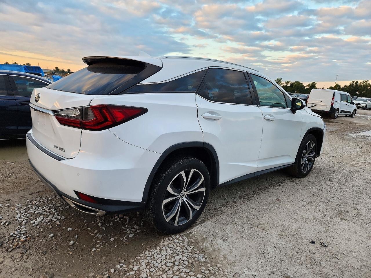 2021 Lexus Rx 350 - Фото 3