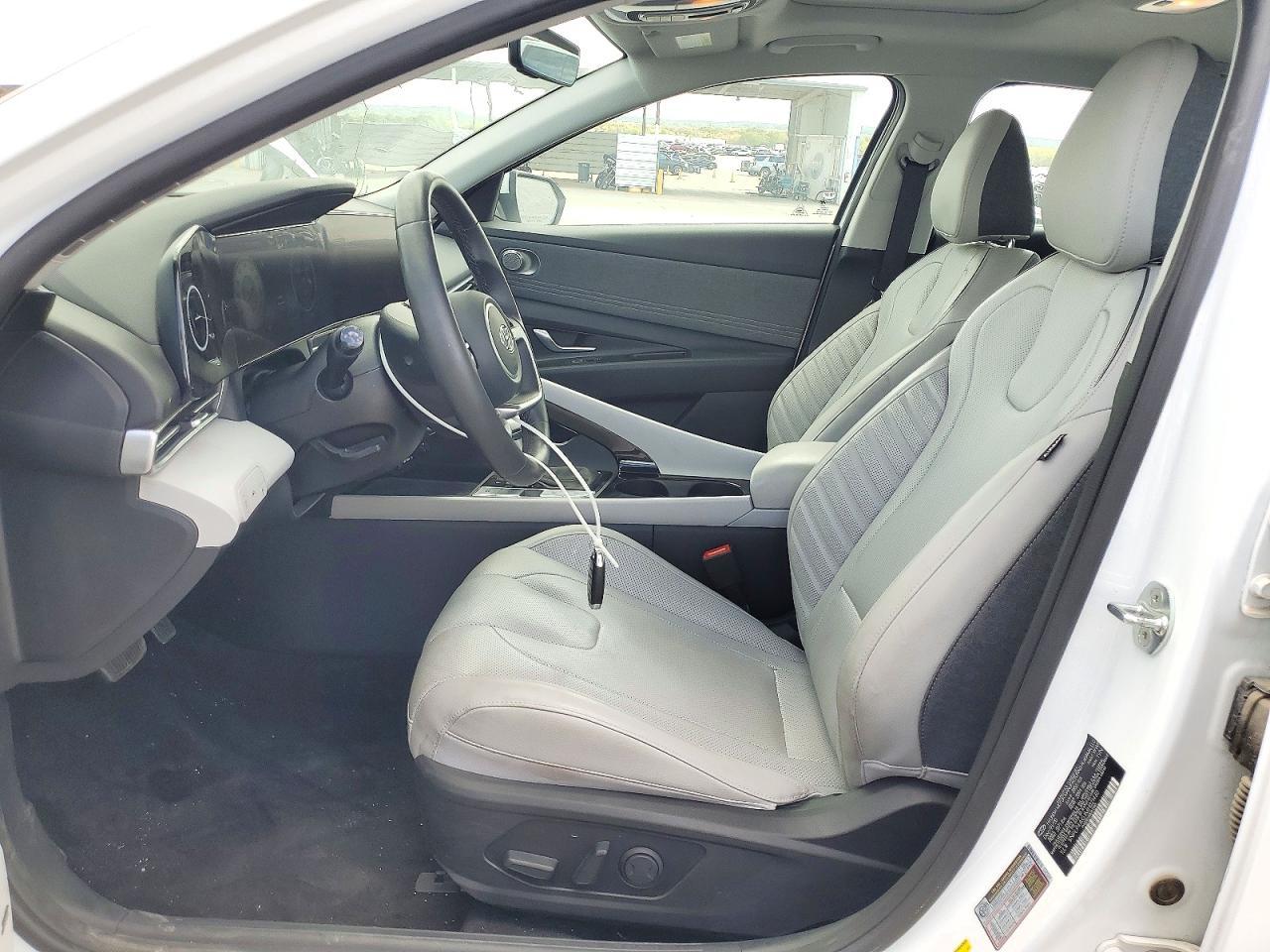 2021 Hyundai Elantra Limited - Фото 7