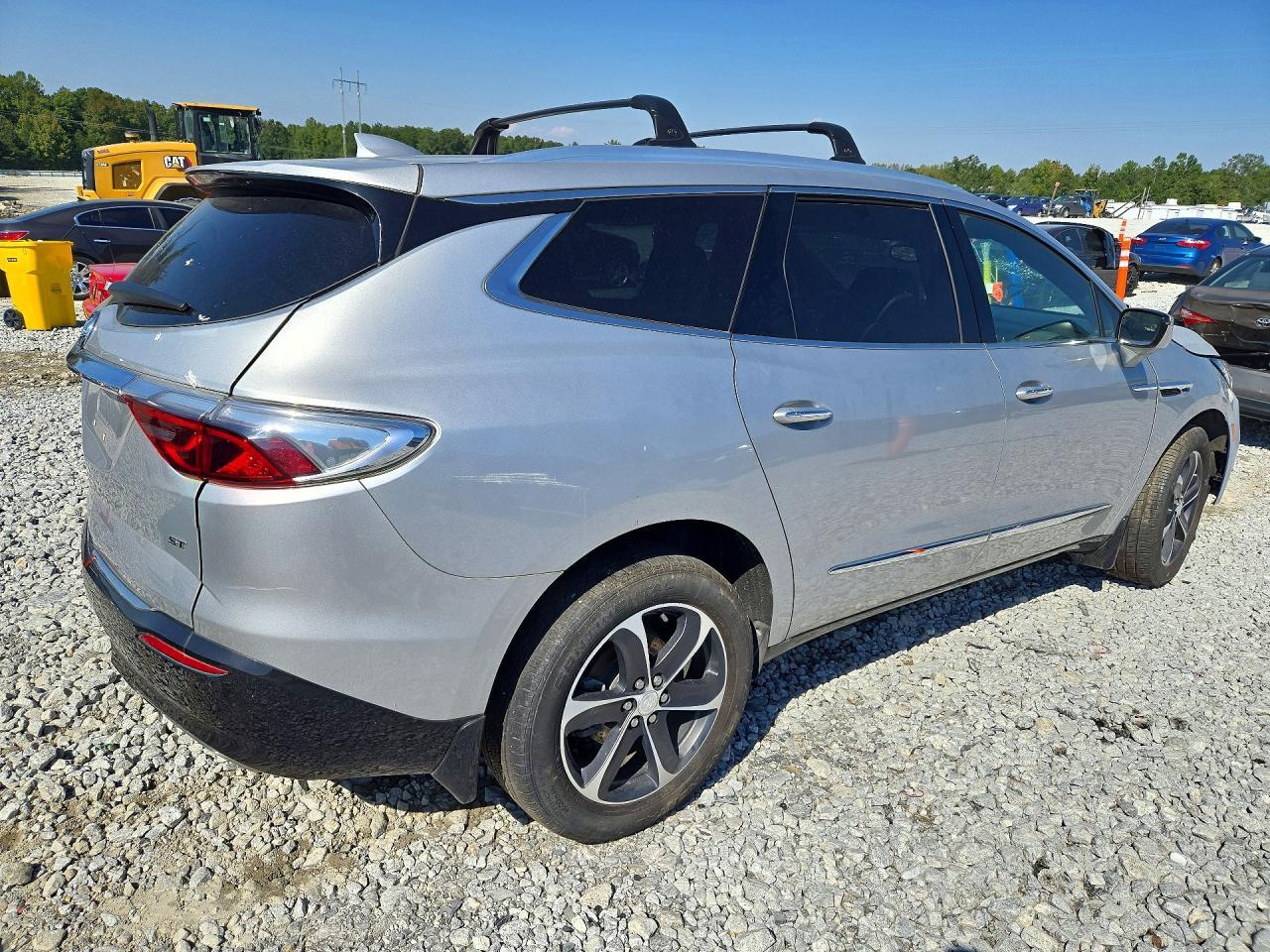 2022 Buick Enclave Essence - Image 3