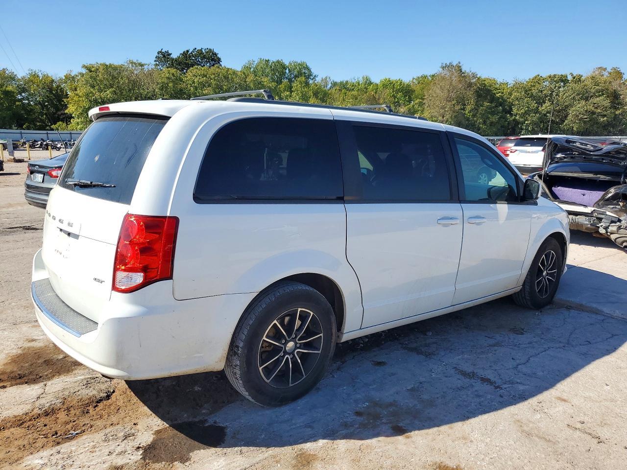 2018 Dodge Grand Caravan Gt - Фото 3