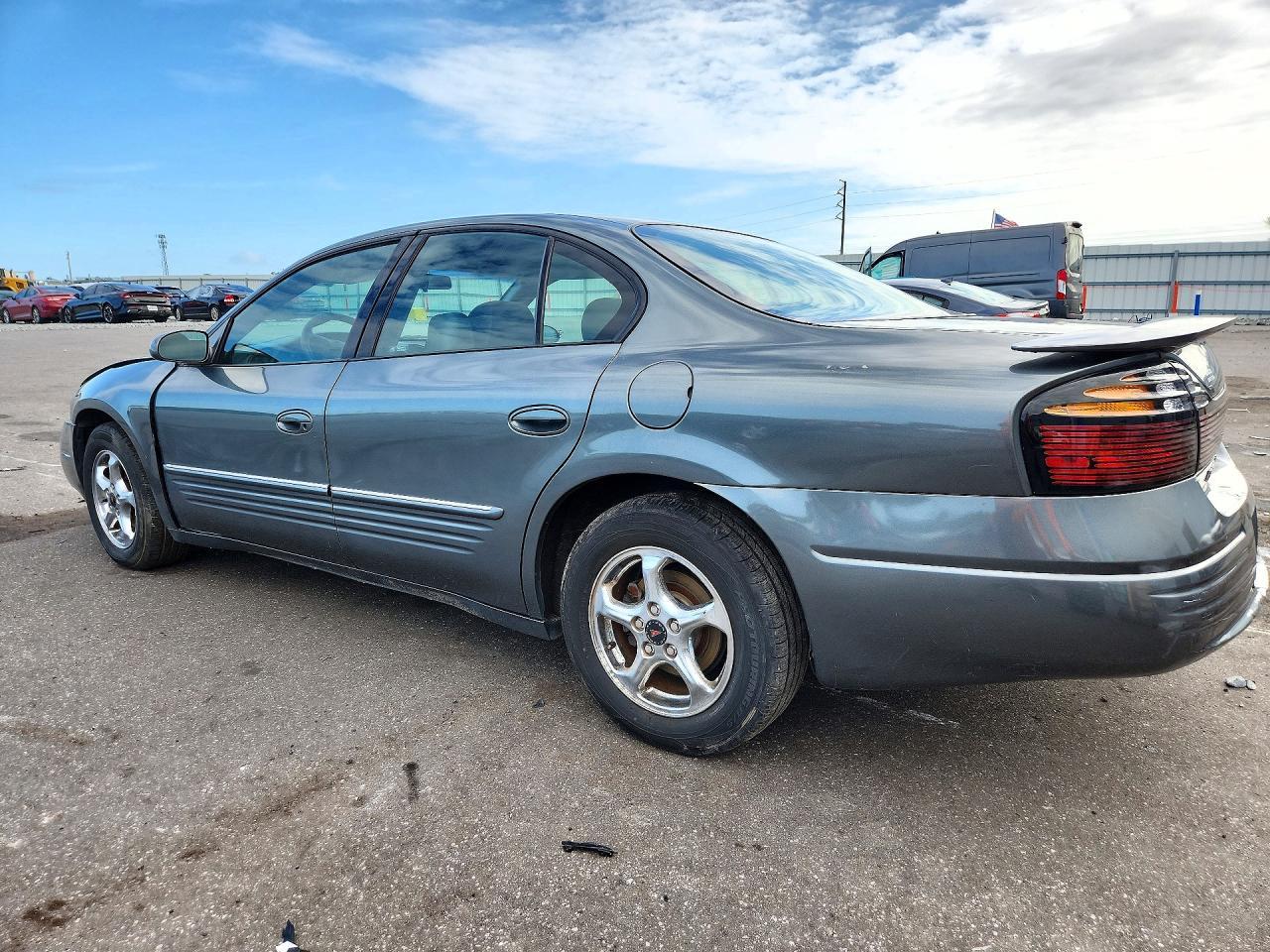 2004 Pontiac Bonneville Se - Фото 2