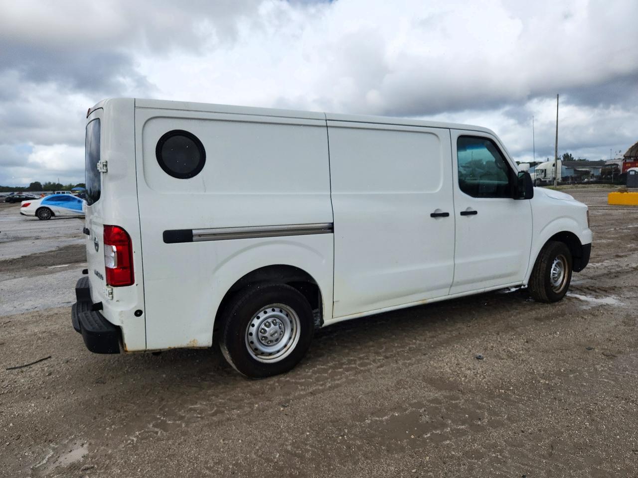 2017 Nissan Nv 1500 S - Фото 3