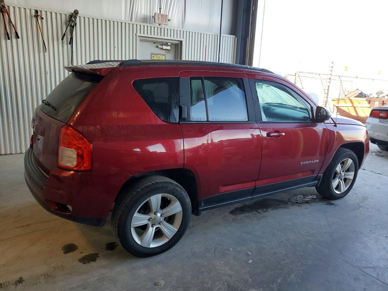 2012 Jeep Compass Sport - Фото 3