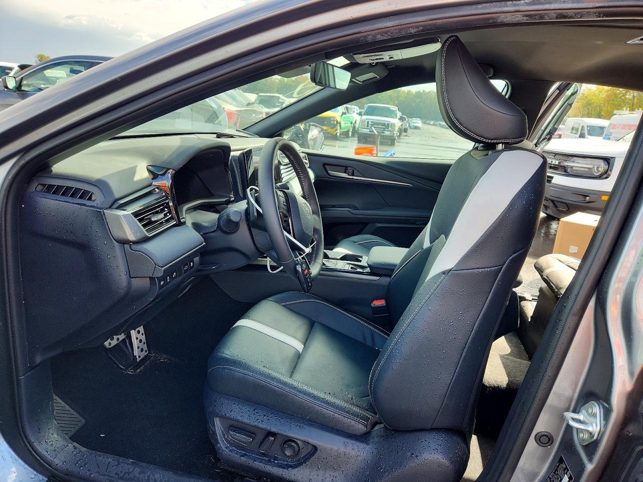 2026 Toyota Camry - Фото 7