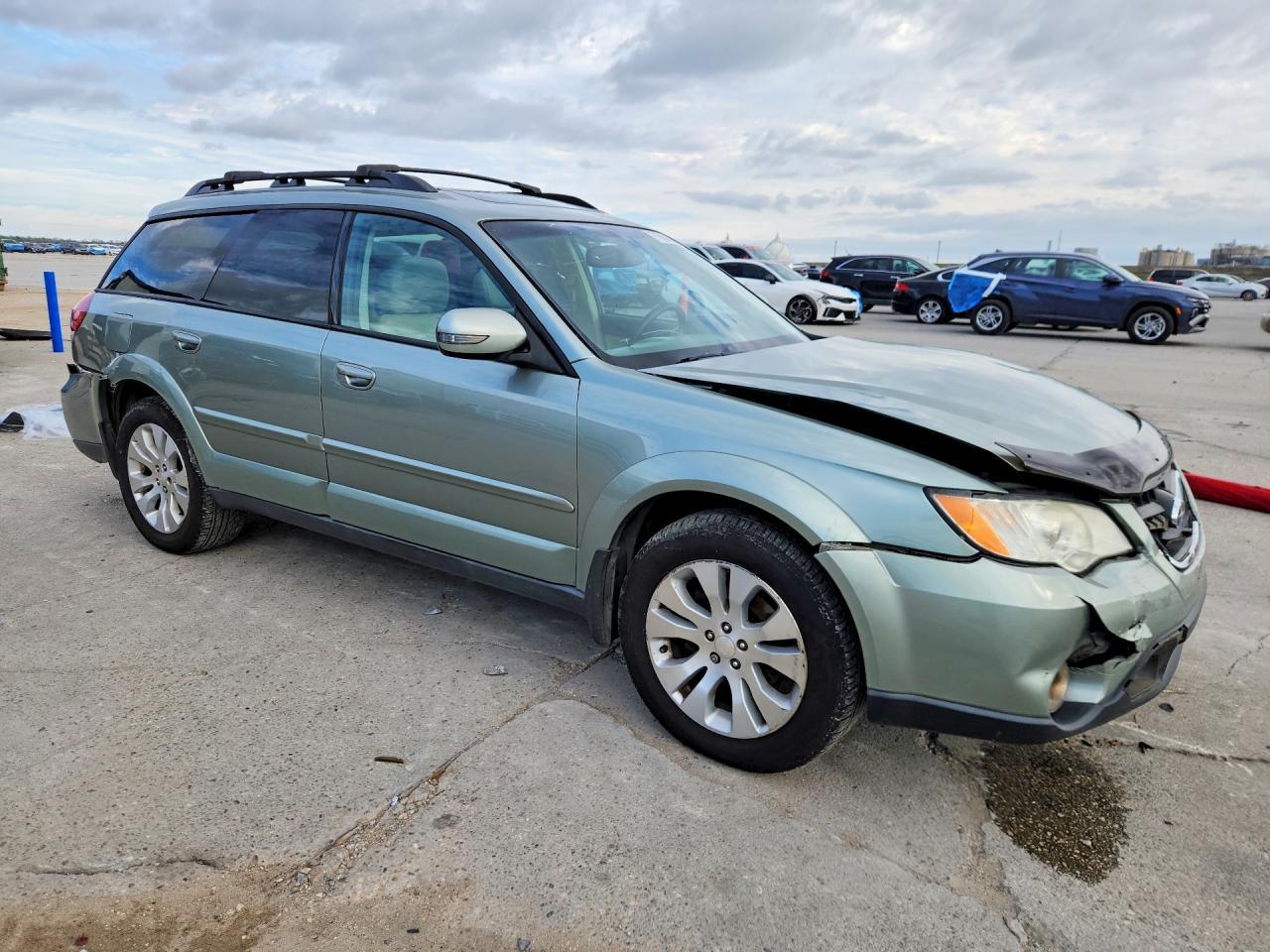 2009 Subaru Outback 3.0R - Image 4