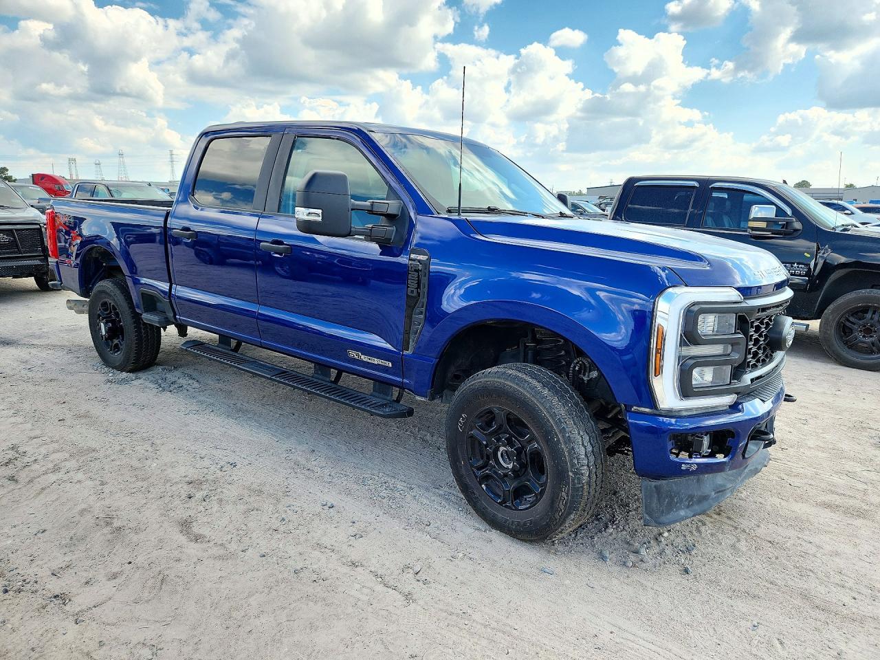 2026 Ford F250 Super Duty - Фото 4