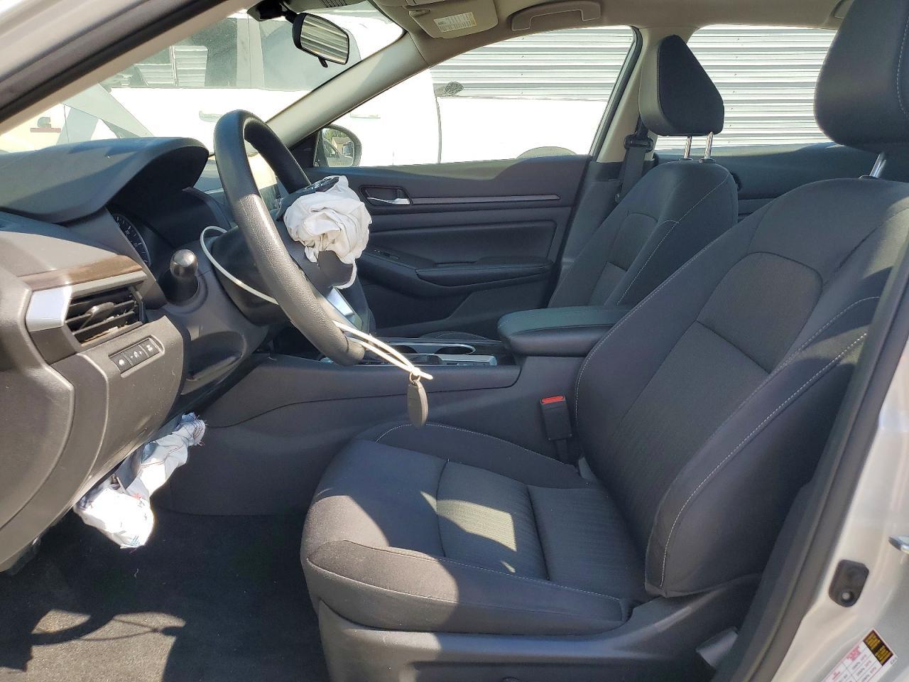 2024 Nissan Altima Sv - Image 7