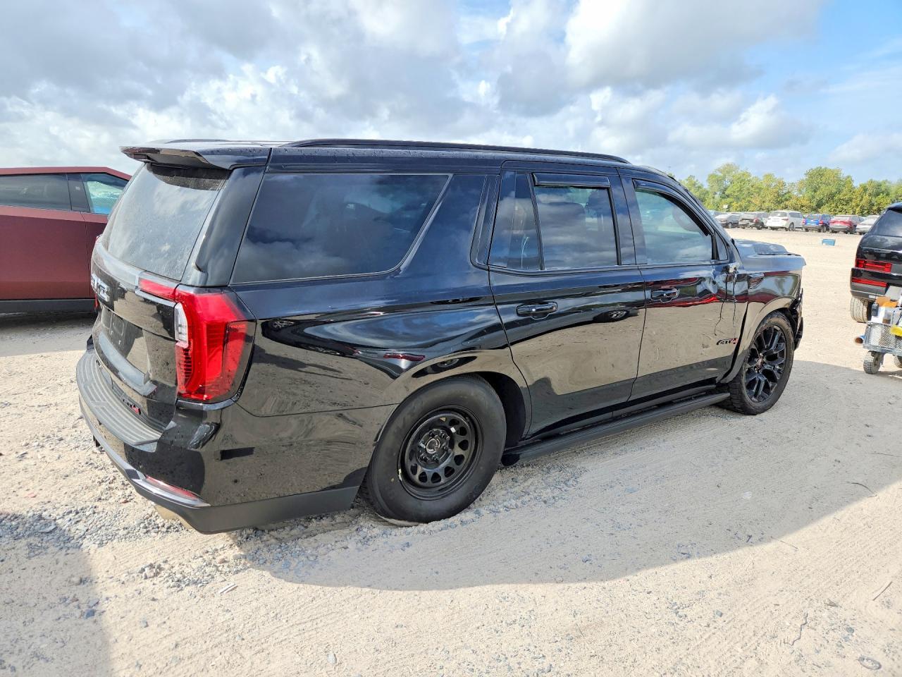 2026 GMC Yukon At4 - Фото 3