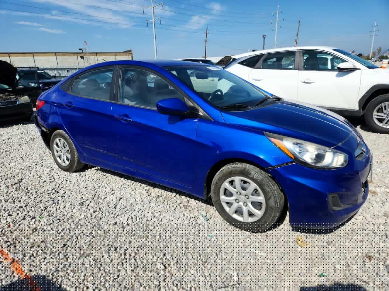 2014 Hyundai Accent Gls - Фото 4