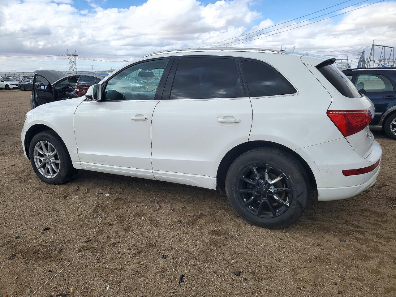 2011 Audi Q5 Premium - Фото 2