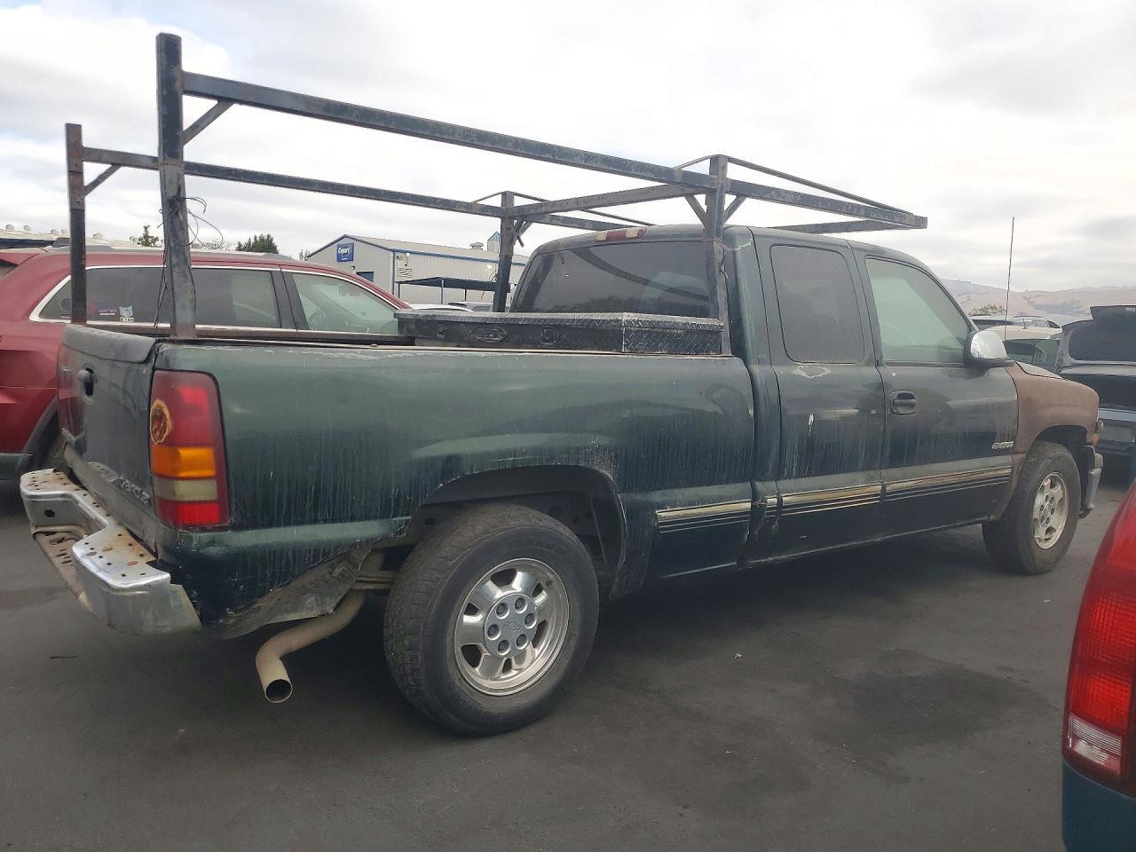 2002 Chevrolet Silverado C1500 - Фото 3