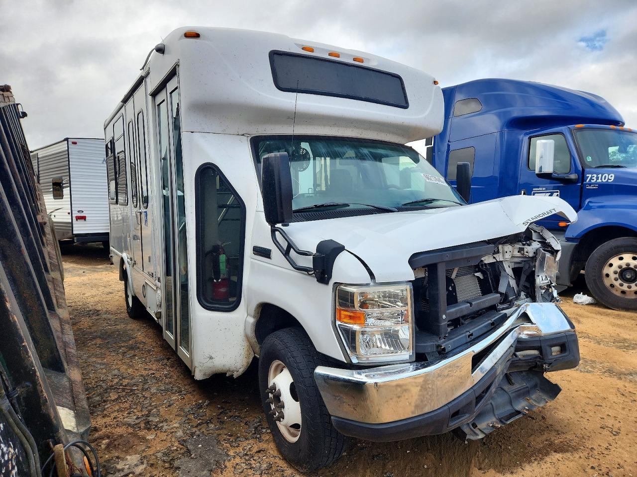2018 Ford E350 Shuttle Bus