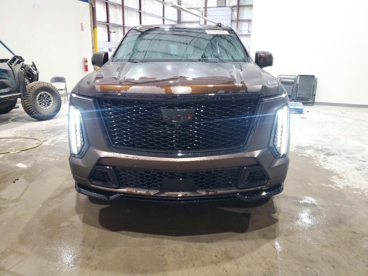 2025 Cadillac Escalade V - Image 5