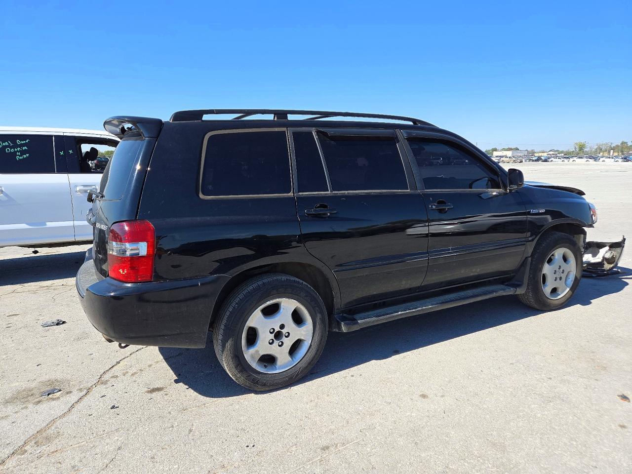 2005 Toyota Highlander Limited - Image 3
