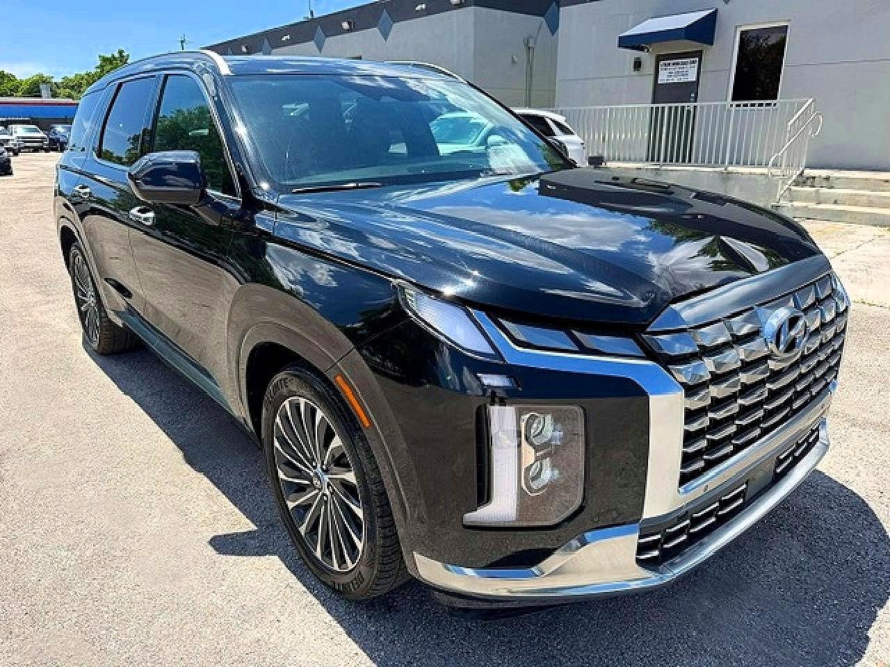 2023 Hyundai Palisade Calligraphy - Image 4