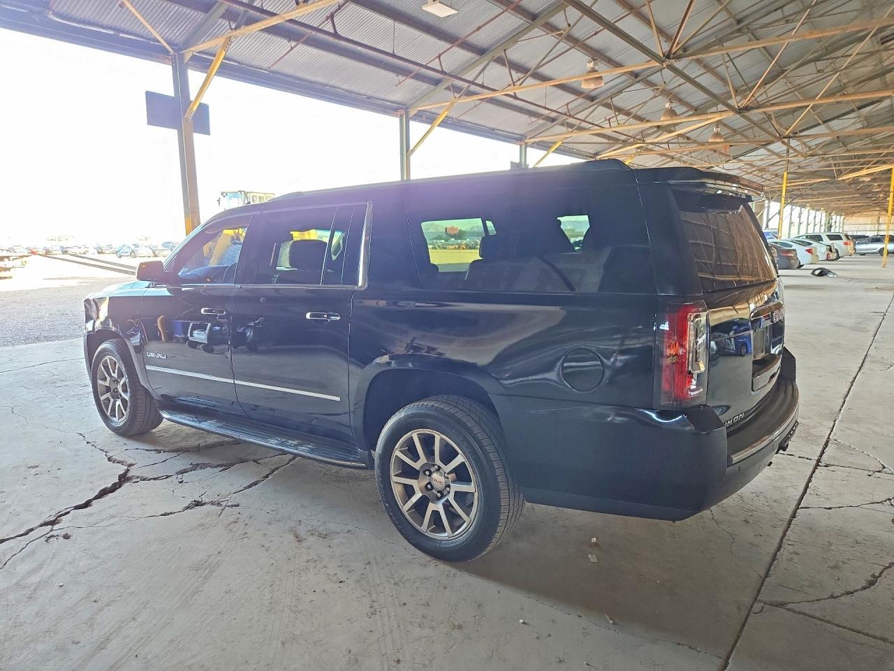 2020 GMC Yukon Xl Denali - Фото 2