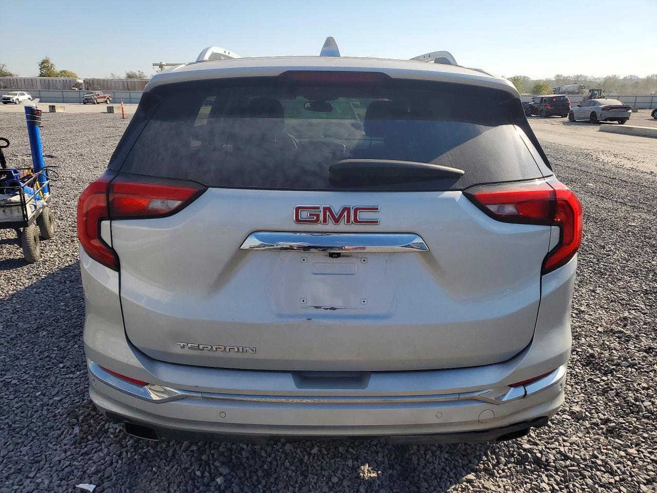 2019 GMC Terrain Denali - Фото 6