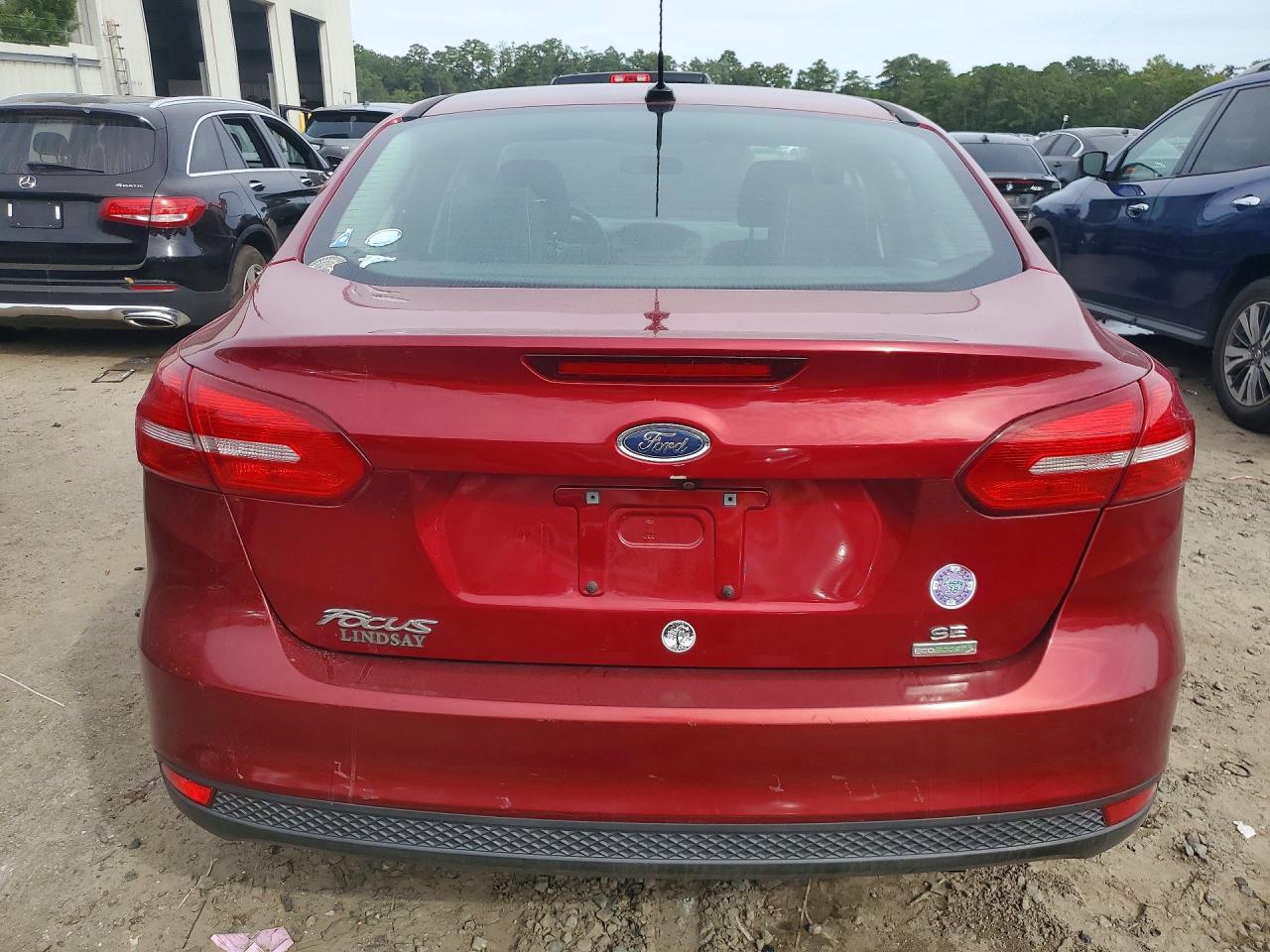2017 Ford Focus Se - Фото 6