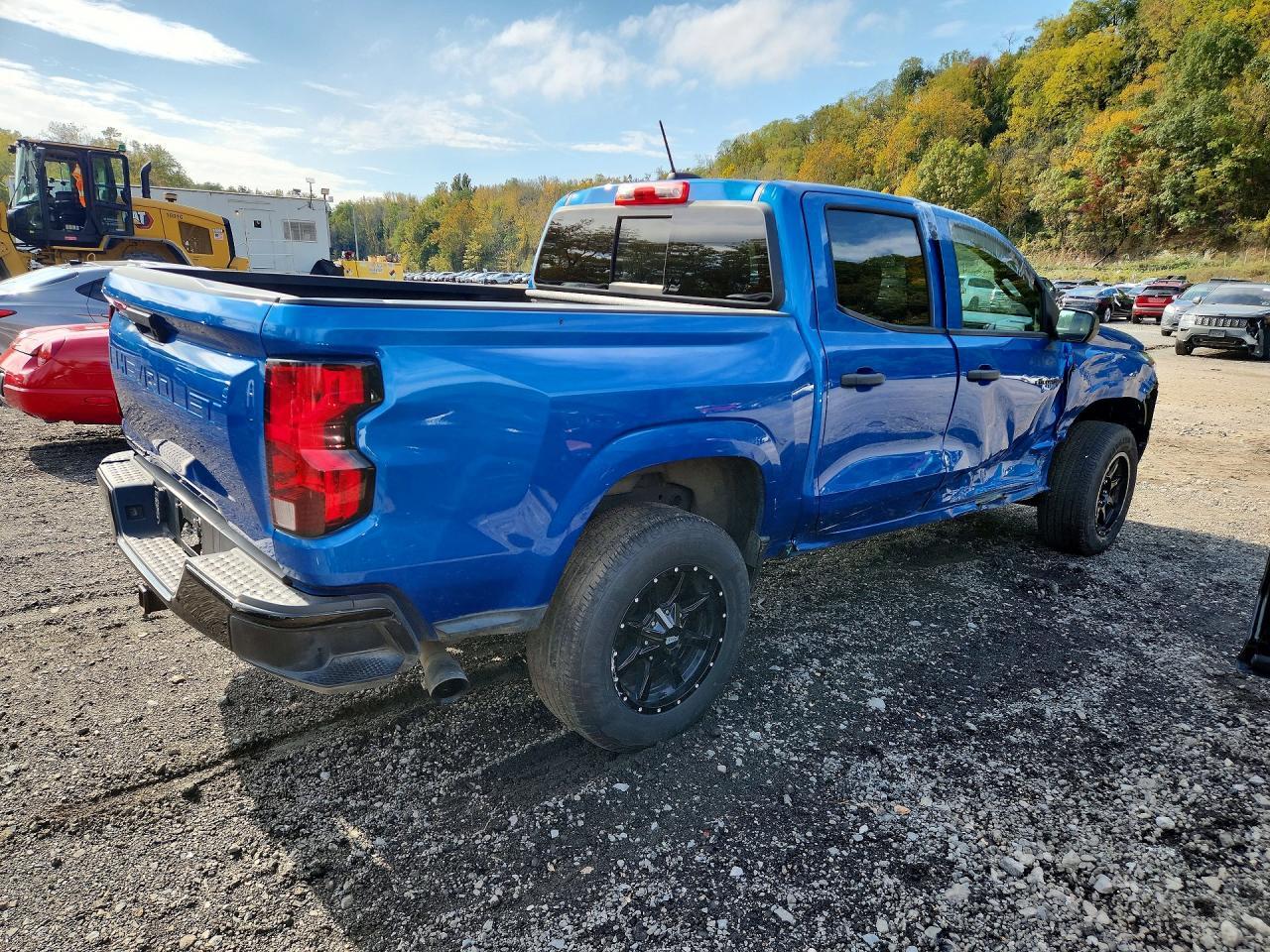 2024 Chevrolet Colorado - Фото 3