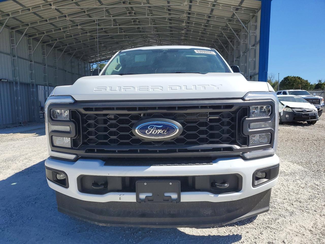 2026 Ford F250 Super Duty - Image 5