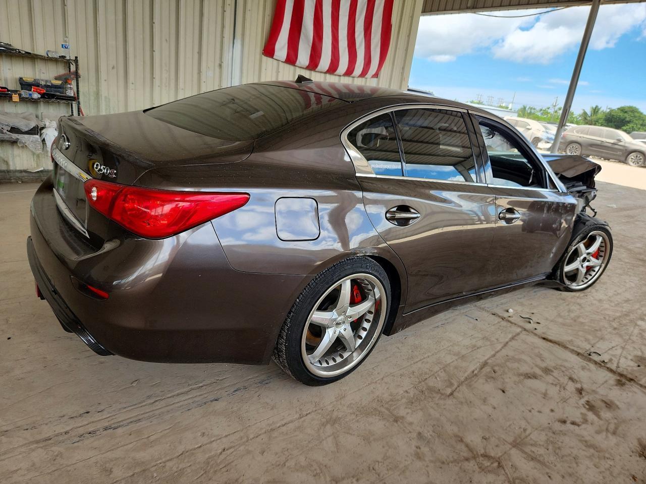 2014 Infiniti Q50 Sport - Image 3