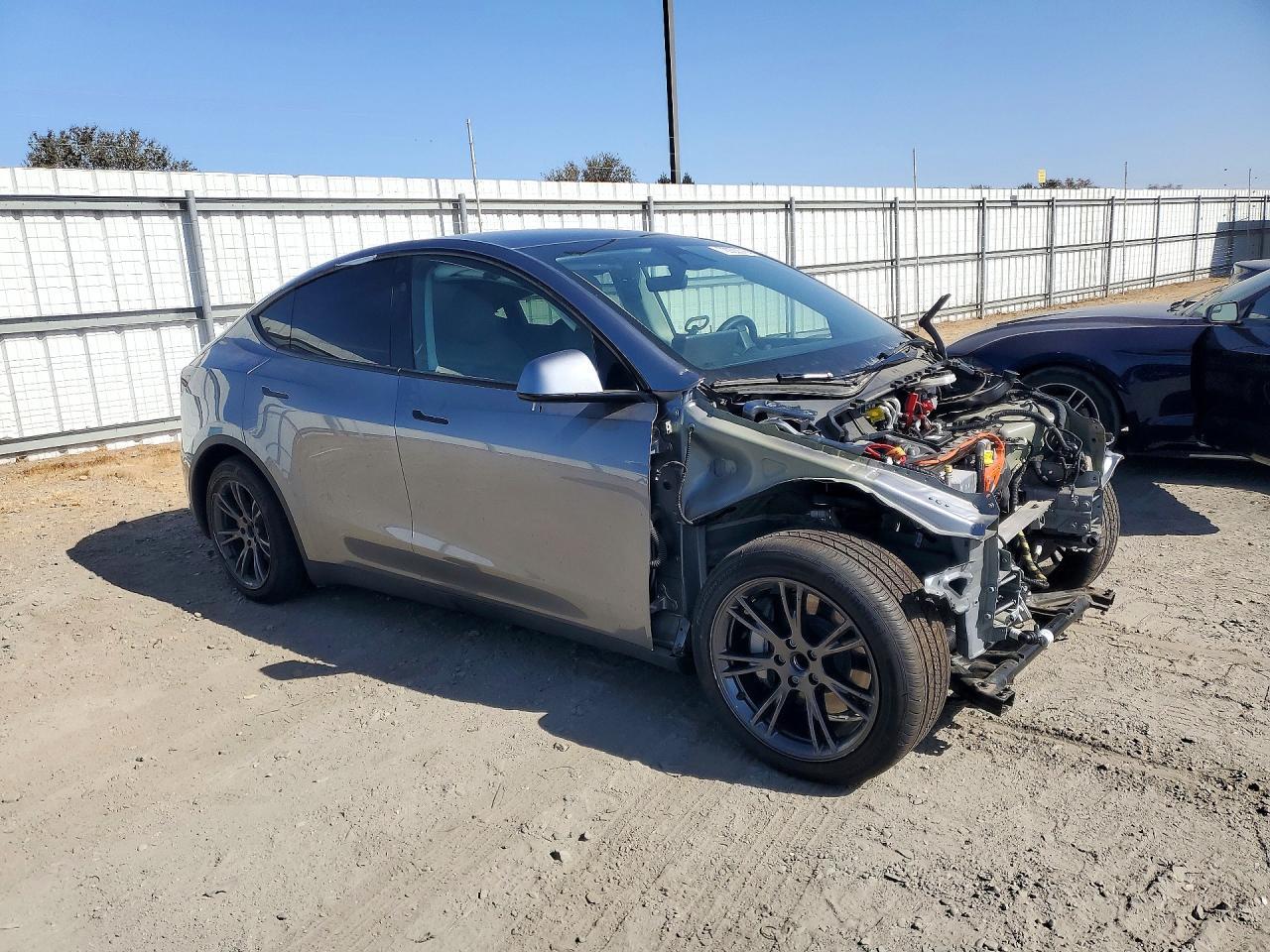 2024 Tesla Model Y - Image 4