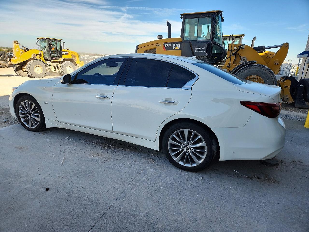 2019 Infiniti Q50 3.0T Luxe - Image 2
