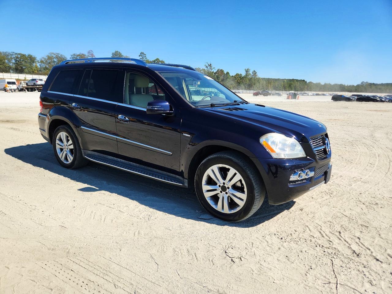 2011 Mercedes-Benz Gl 350 Bluetec - Image 4