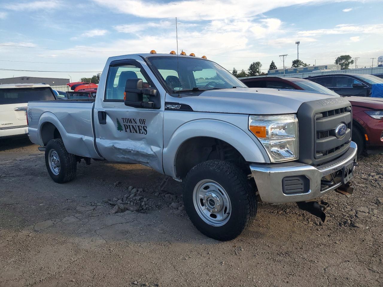 2015 Ford F250 Super Duty - Image 4