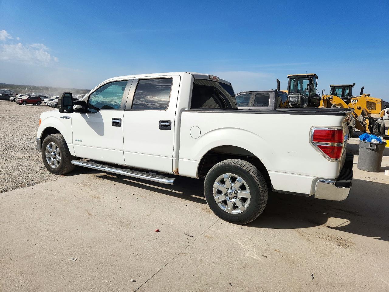 2013 Ford F150 Supercrew - Фото 2