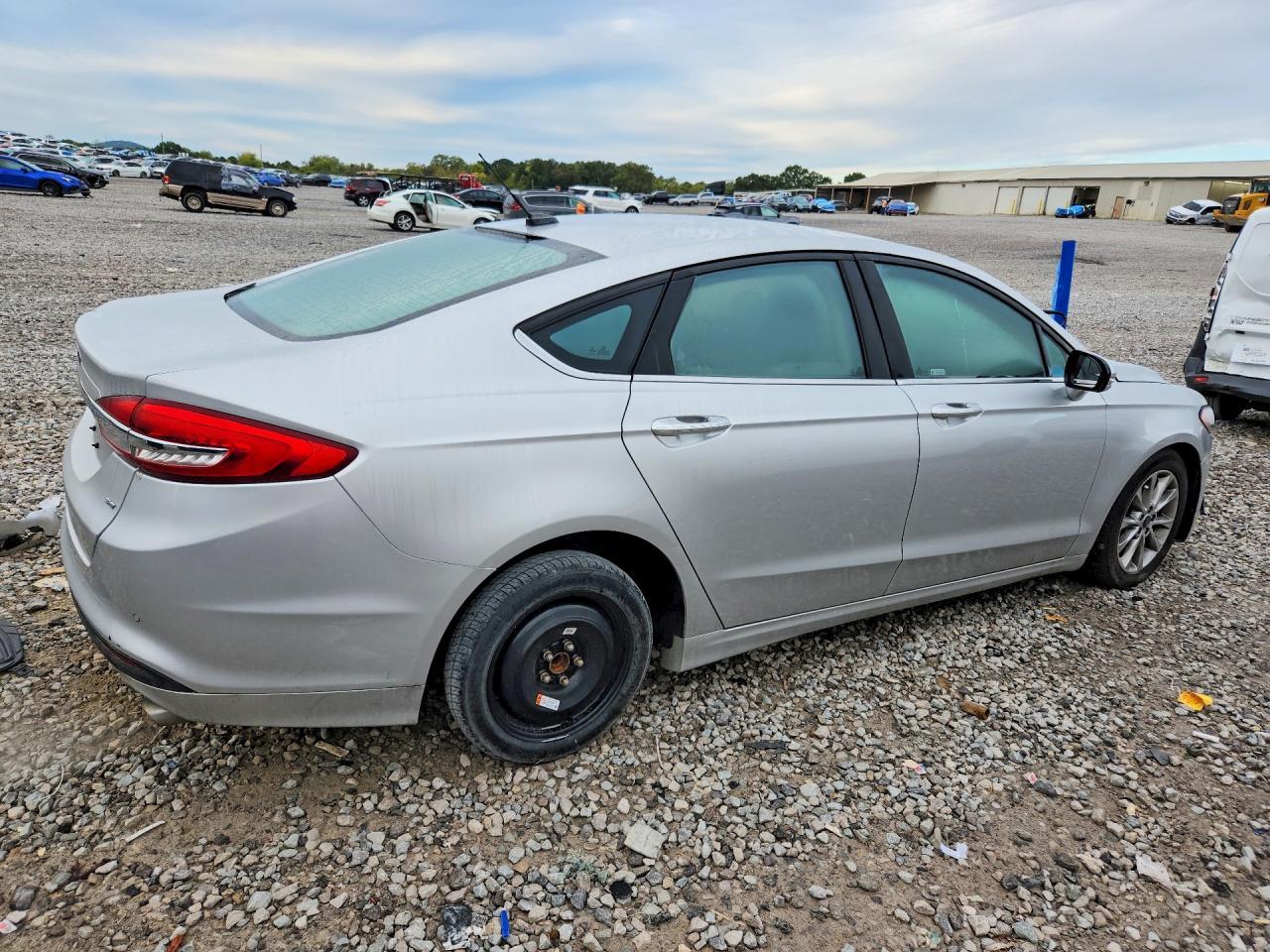 2017 Ford Fusion Se - Image 3