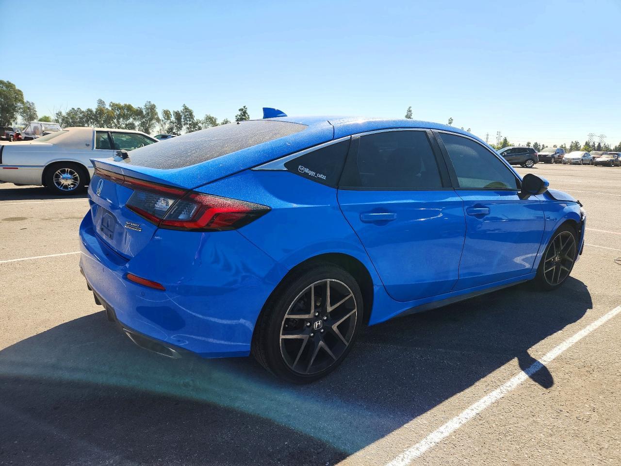 2022 Honda Civic Sport Touring - Image 3