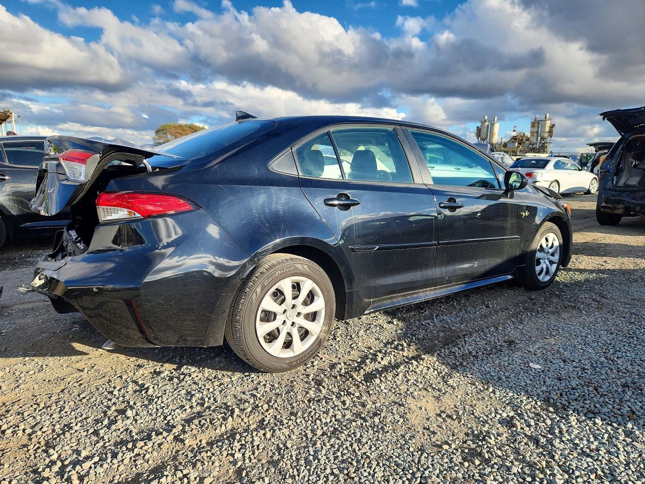 2024 Toyota Corolla Le - Фото 3
