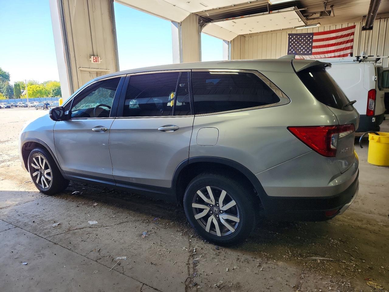 2019 Honda Pilot Ex - Image 2