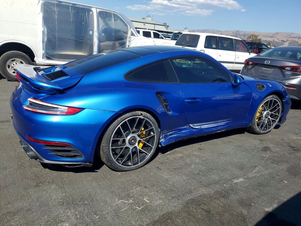 2017 Porsche 911 Turbo - Фото 3