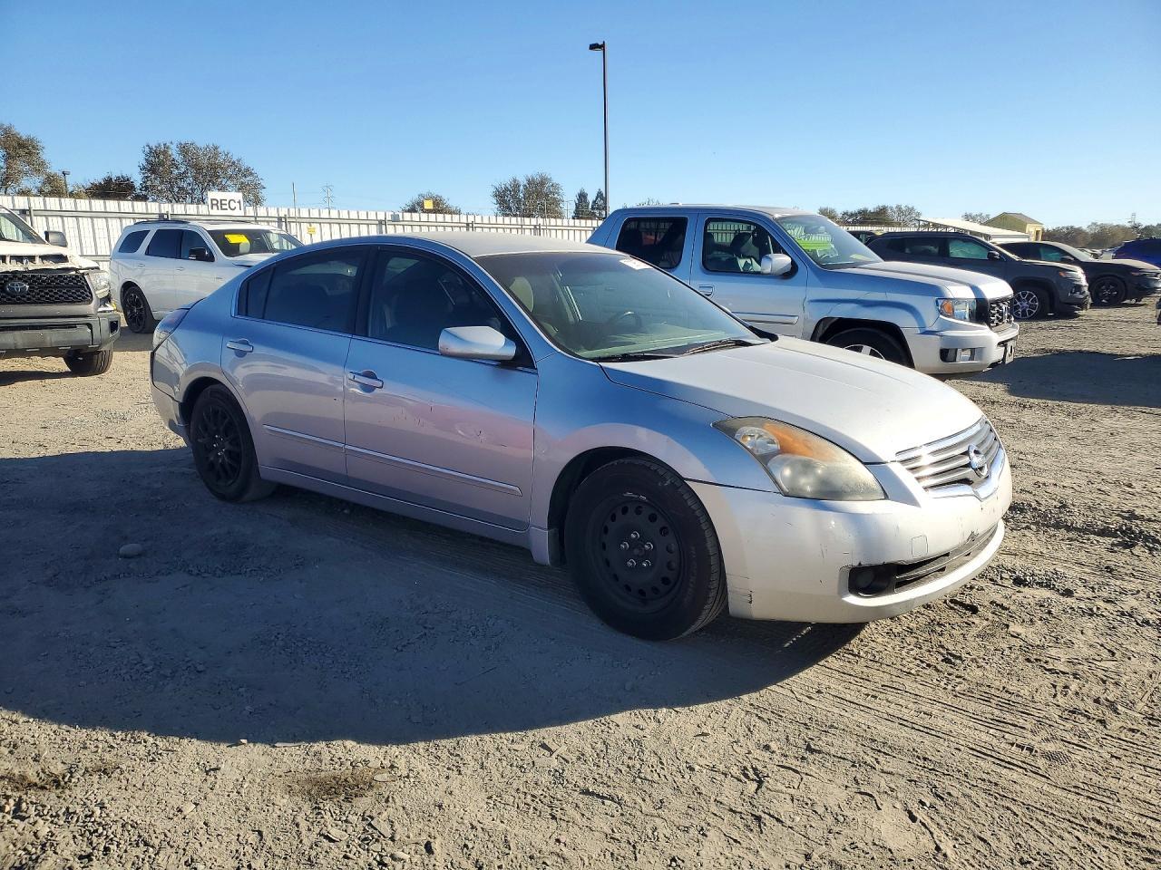 2009 Nissan Altima 2.5 - Image 4