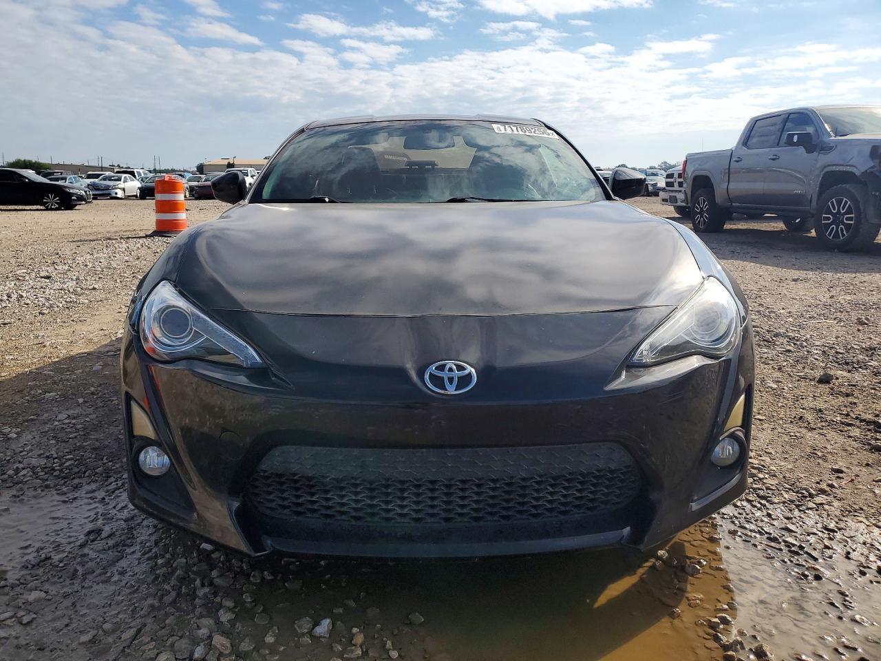 2014 Scion Fr-S Monogram - Image 5