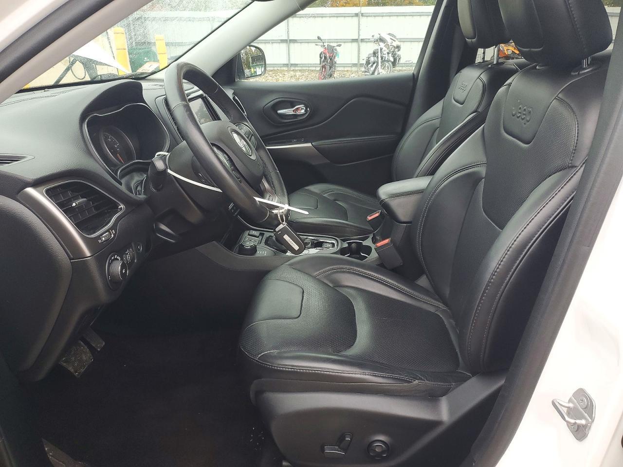 2019 Jeep Cherokee Limited - Image 7