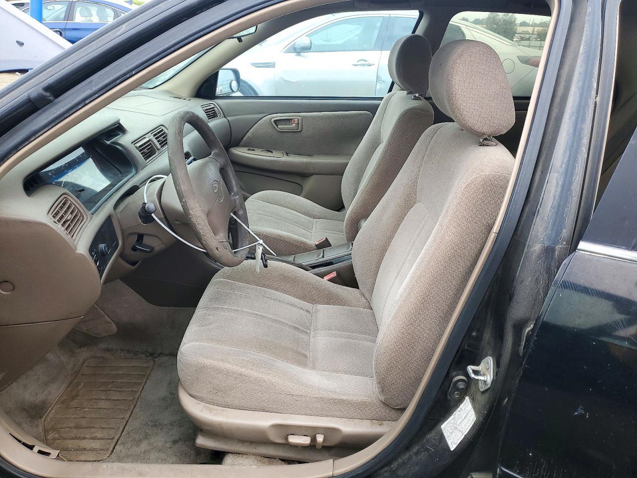 2000 Toyota Camry Le - Image 7