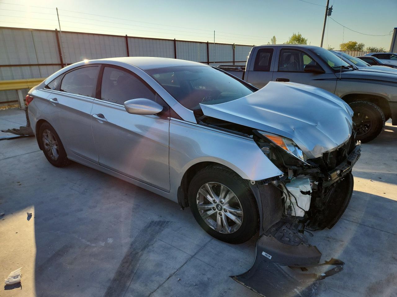 2012 Hyundai Sonata Gls - Image 4